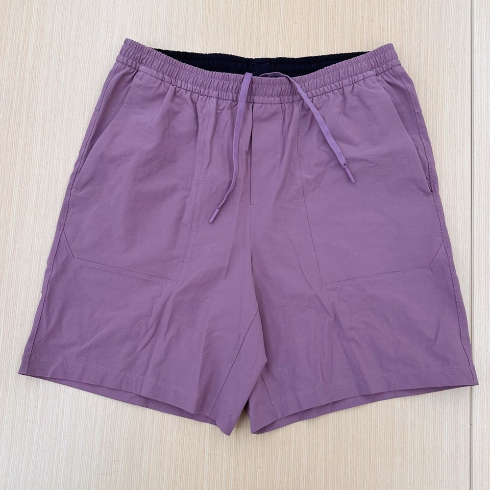 Lululemon Violet 8” Bowline Shorts